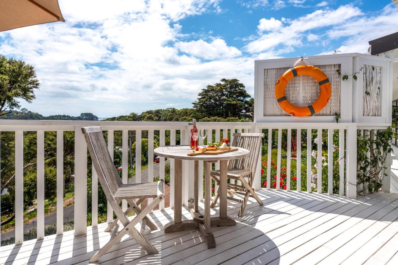 BEACHLIFE - THE SHACK | PALM BEACH, NEW ZEALAND | SEASON DEALS FROM $190