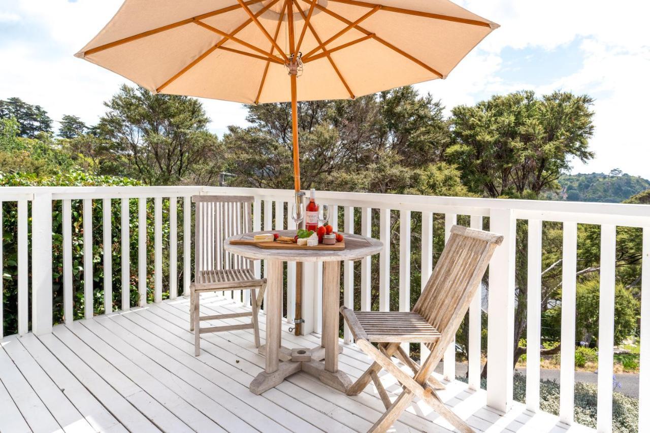 BEACHLIFE - THE SHACK | PALM BEACH, NEW ZEALAND | SEASON DEALS FROM $190